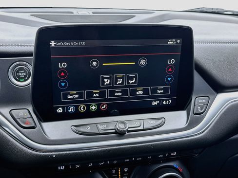 Used 2023 Chevrolet Blazer LT FWD image 12