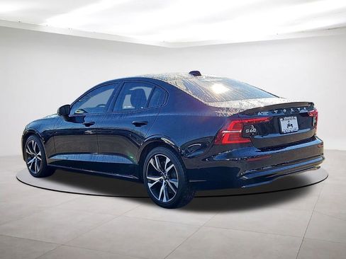 Used 2023 Volvo S60 B5 Plus image 6