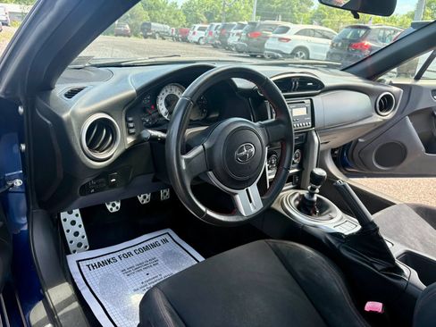 Used 2013 Scion FR-S RWD image 12