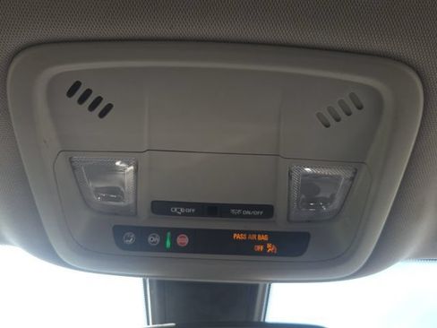 Used 2020 Chevrolet Malibu LT FWD image 24