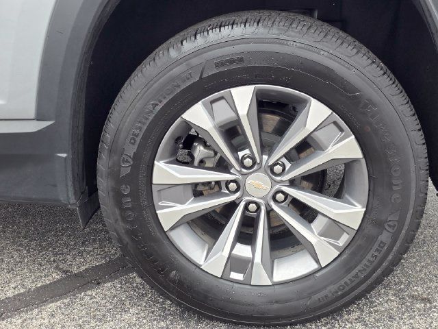 Used 2026 Chevrolet Equinox LT w/ Convenience Package II FWD image 8