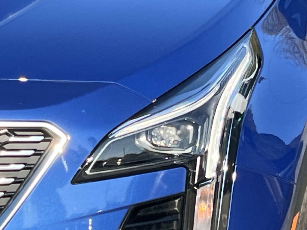 Certified 2023 Cadillac XT4 Premium Luxury FWD image 9
