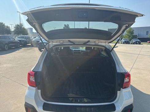 Used 2018 Subaru Outback 3.6R Touring w/ Protection Package #1 image 8