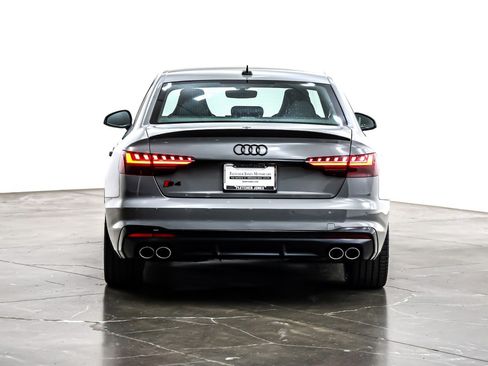 Used 2021 Audi S4 Premium Plus w/ Premium Plus Package image 4