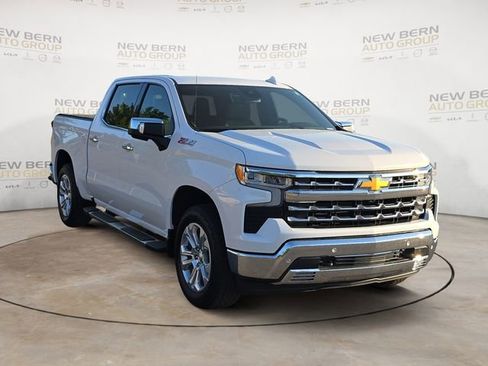 Used 2024 Chevrolet Silverado 1500 LTZ w/ LTZ Convenience Package II AWD/4WD image 7