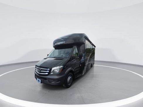 Used 2016 Mercedes-Benz Sprinter 3500 image 5
