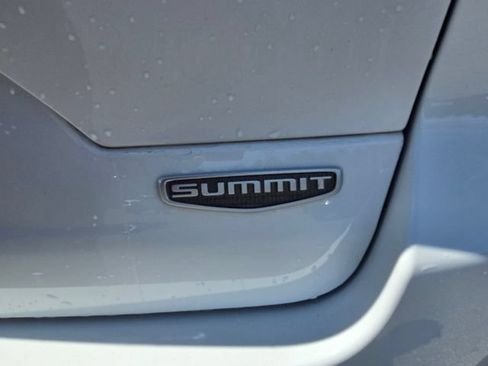 Used 2023 Jeep Grand Cherokee Summit AWD/4WD image 28