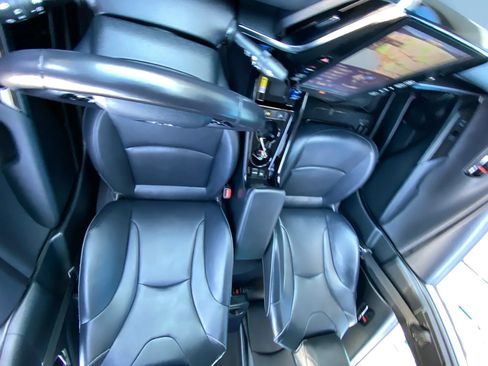 Used 2022 Toyota Prius Prime Limited FWD image 27