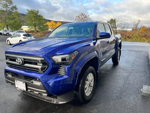 Certified 2025 Toyota Tacoma SR5 w/ SR5 Upgrade Package image 3