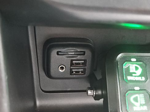 Used 2021 Chevrolet Colorado ZR2 image 30