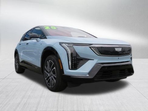 New 2026 Cadillac Optiq Sport 2 w/ LPO, Floor Liner Package image 1