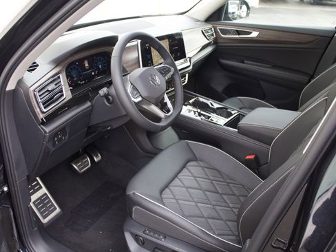New 2026 Volkswagen Atlas SEL Premium R-Line AWD/4WD image 10
