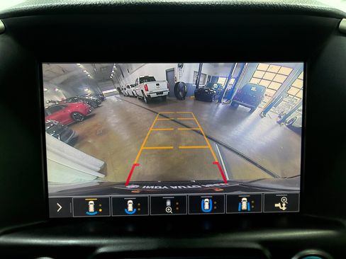 Used 2019 GMC Terrain Denali w/ GMC Pro Grade Package AWD/4WD image 11