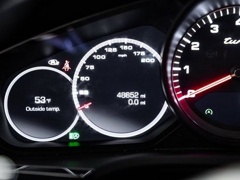 Used 2021 Porsche Cayenne Turbo image 46