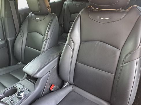 Used 2023 Cadillac XT4 Premium Luxury FWD image 11
