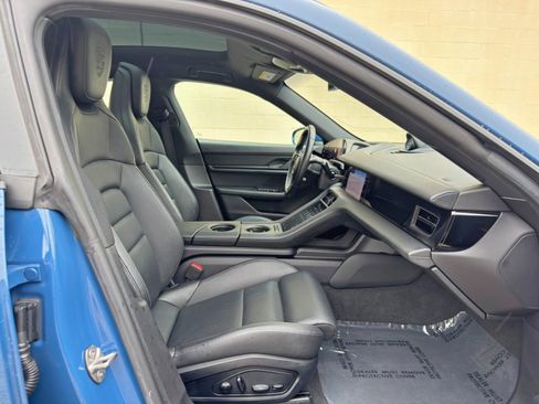 Used 2021 Porsche Taycan RWD image 16
