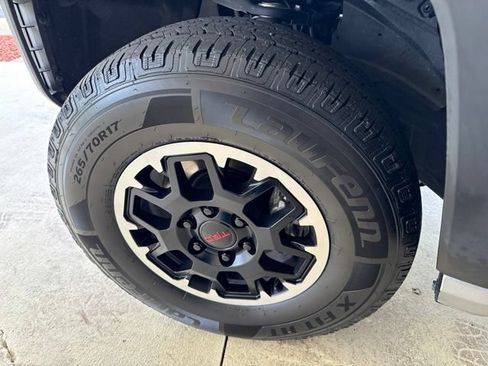 Used 2024 Toyota Tacoma TRD Off-Road AWD/4WD image 39