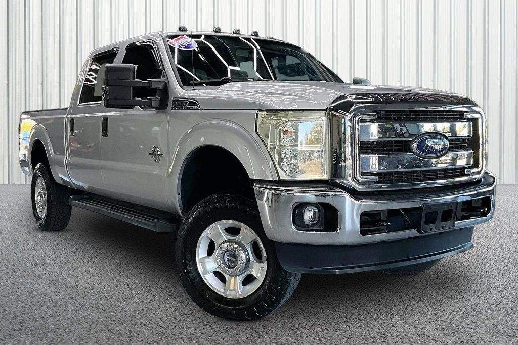 Used 2016 Ford F250 XLT w/ Snow Plow Prep Package AWD/4WD image 1