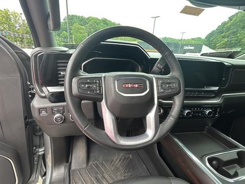 Used 2025 GMC Sierra 2500 SLT AWD/4WD image 22