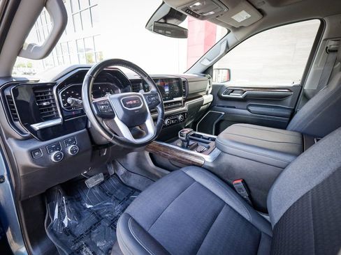 Used 2024 GMC Sierra 1500 Elevation AWD/4WD image 12