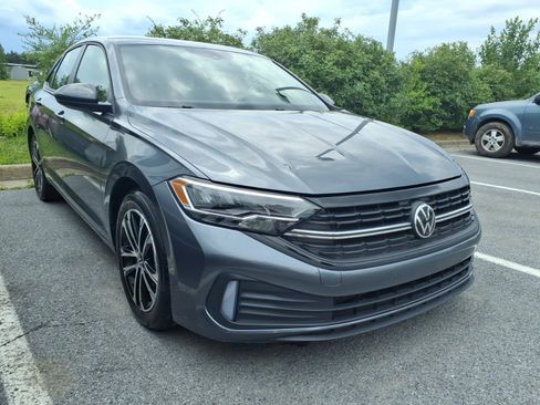 Used 2023 Volkswagen Jetta Sport FWD image 1