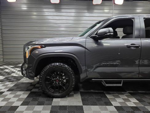 Used 2025 Toyota Tundra SR5 w/ SR5 Convenience Package AWD/4WD image 39