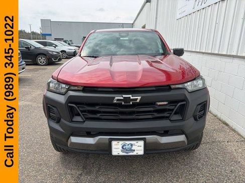 New 2026 Chevrolet Colorado Trail Boss AWD/4WD image 2