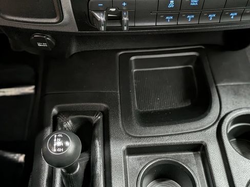 Used 2016 RAM 2500 Tradesman w/ Chrome Appearance Group AWD/4WD image 10
