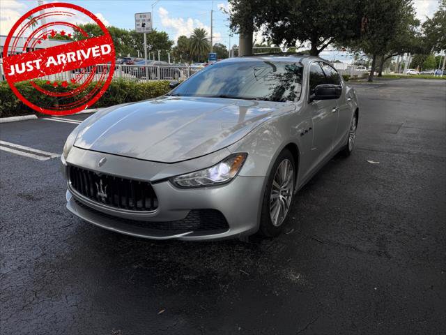 Used 2014 Maserati Ghibli S Q4 AWD/4WD image 2