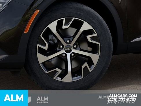 Used 2025 Kia Sportage EX FWD image 10