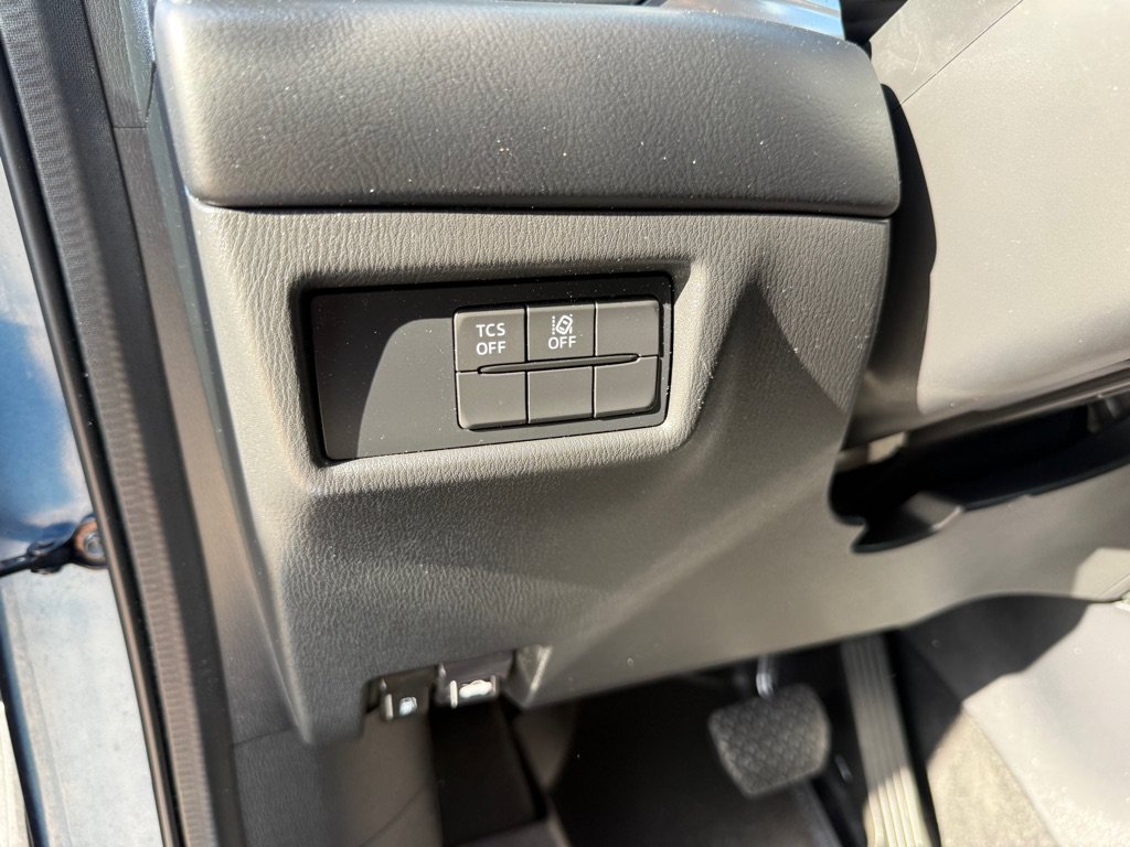 Used 2021 MAZDA CX-5 Touring FWD image 17