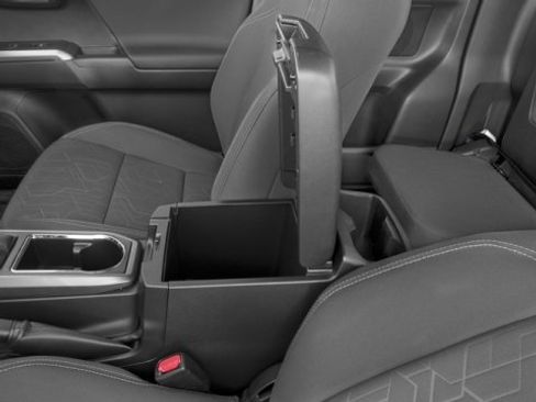 Used 2016 Toyota Tacoma image 14