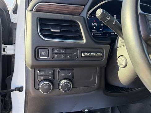 Used 2022 Chevrolet Tahoe High Country w/ Premium Package 2 image 18