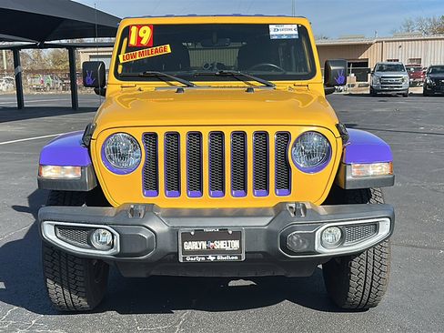 Used 2019 Jeep Wrangler Unlimited Sahara w/ Uconnect 4C Nav & Sound Group image 11