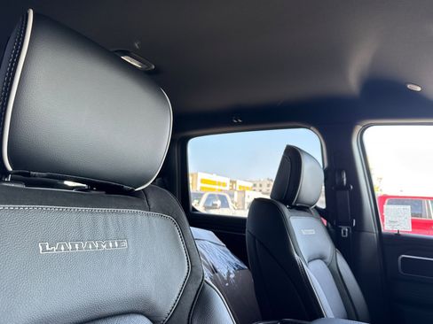 New 2026 RAM 1500 Laramie AWD/4WD image 15