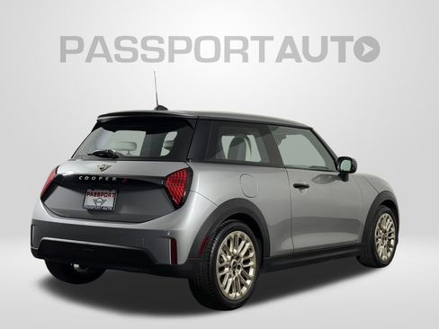 Certified 2025 MINI Cooper S image 9