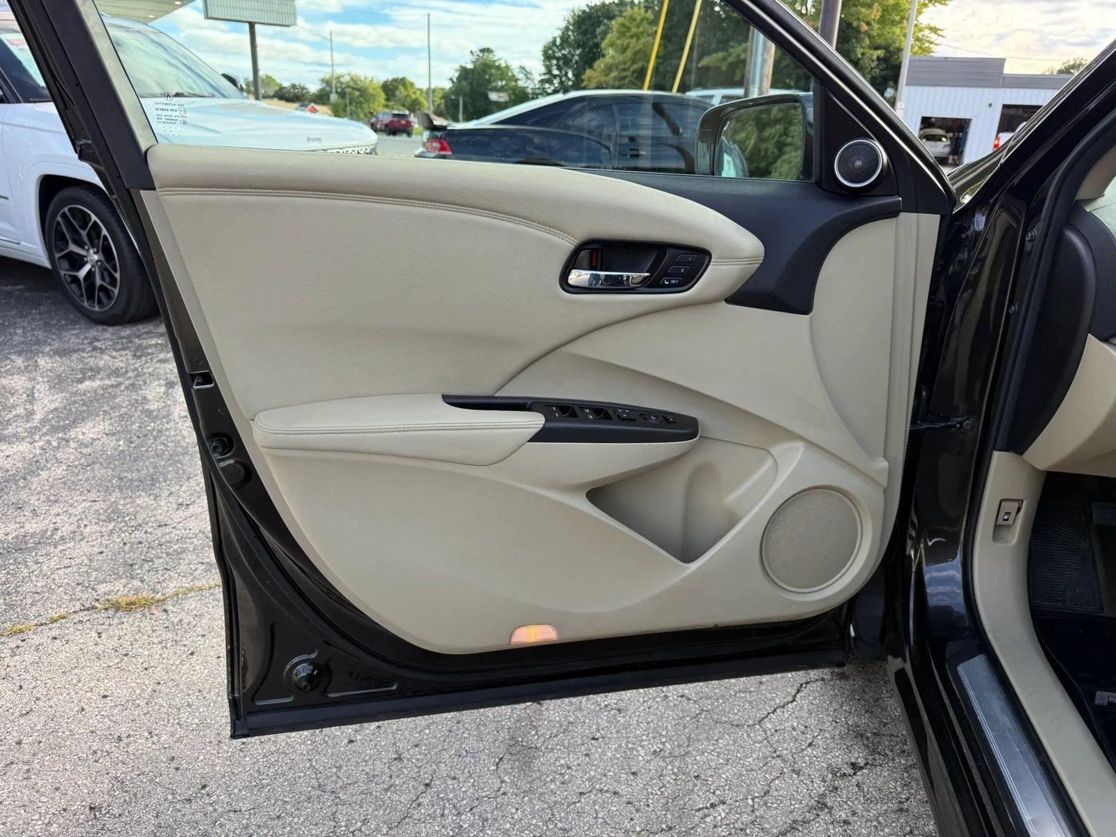 Used 2018 Acura RDX AWD image 9