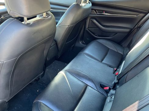 Used 2019 MAZDA MAZDA3 AWD Hatchback w/ Premium Pkg image 10