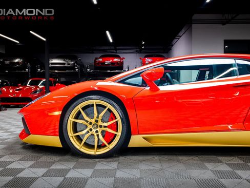 Used 2017 Lamborghini Aventador LP 700-4 image 8