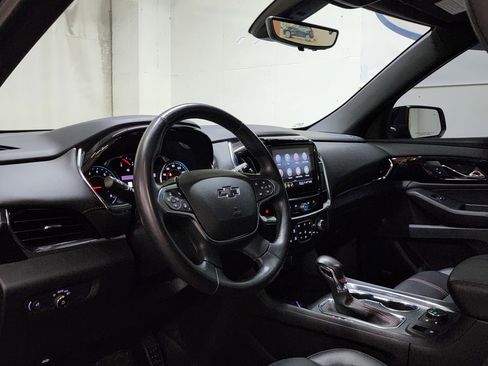Used 2022 Chevrolet Traverse RS image 13