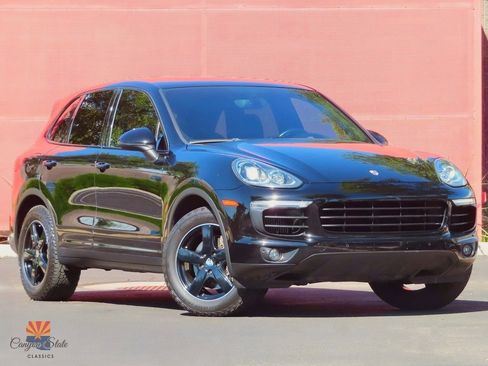 Used 2015 Porsche Cayenne Diesel image 1