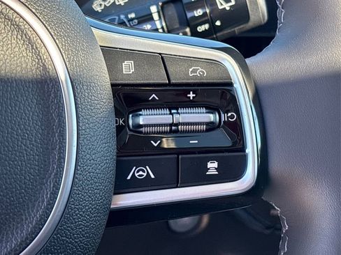 New 2025 Kia Carnival SX Prestige image 22