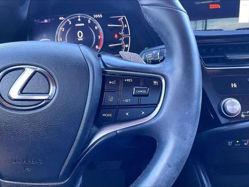 Used 2024 Lexus ES 350 w/ Premium Package image 23