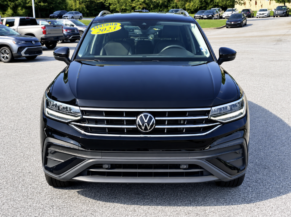Certified 2023 Volkswagen Tiguan SE FWD image 4