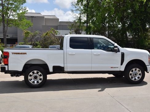 Used 2023 Ford F250 Lariat w/ Lariat Ultimate Package AWD/4WD image 1