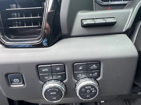 Certified 2025 GMC Sierra 2500 AT4 w/ AT4 Premium Plus Package AWD/4WD image 25