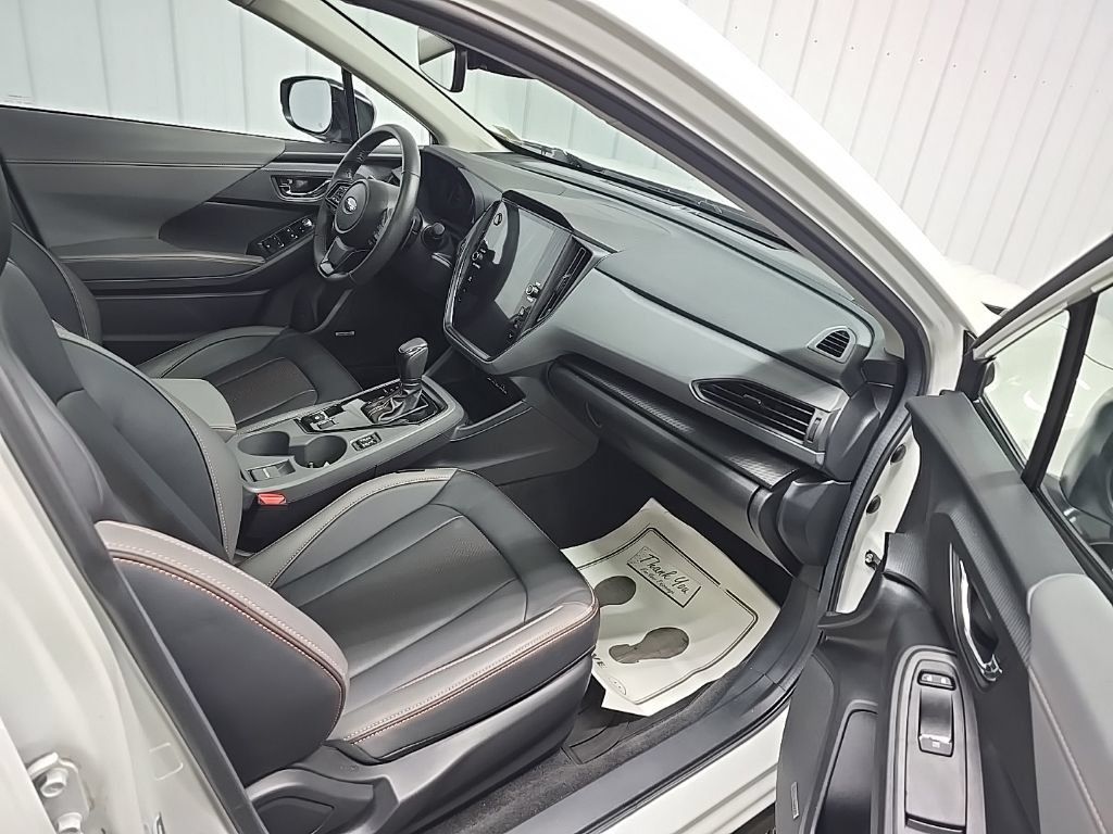 Used 2025 Subaru Crosstrek 2.5i Limited AWD/4WD image 17
