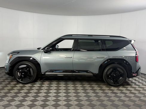 Used 2024 Kia EV9 GT-Line AWD/4WD image 9