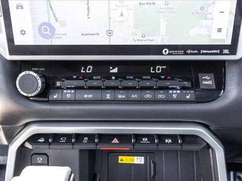 Used 2022 Toyota Tundra Platinum w/ Advanced Package AWD/4WD image 19
