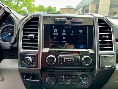 Used 2017 Ford F250 XLT w/ XLT Value Package AWD/4WD image 12